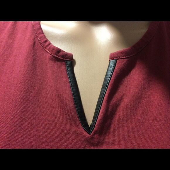 THE KOOPLES v-neck t-shirt  - Picture 4 of 10